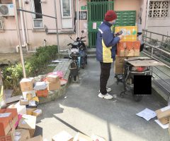 【2020年上海】コロナウイルス現地状況-タオバオの配達物が外にばら撒かれている